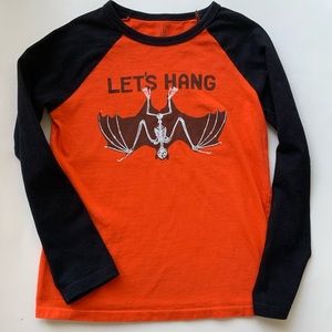 Gap Glow in the dark Halloween shirt